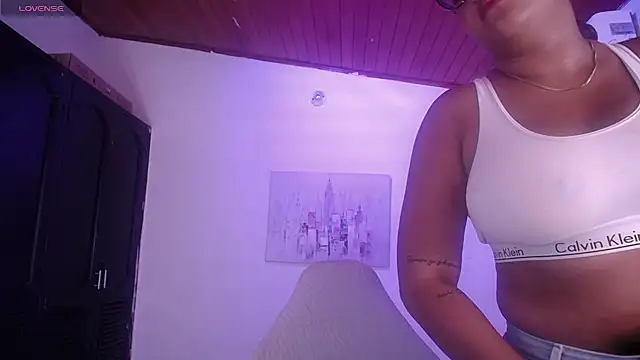 tyna brown online show from April 13, 12:17 pm