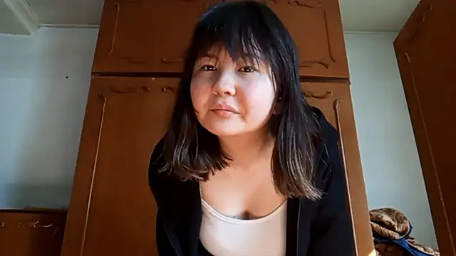 ayavexy online show from March 26, 8:05 am