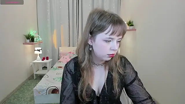 LeonaHicks online show from April 6, 6:14 am