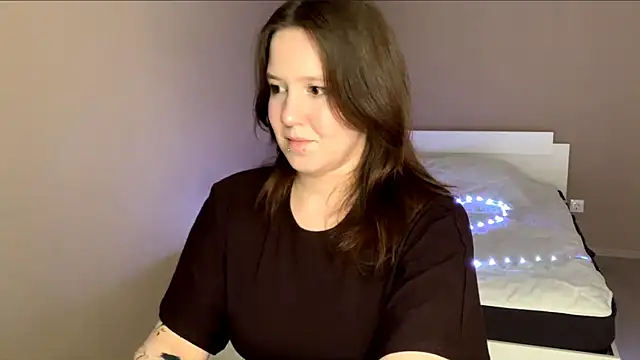 SatinyStoic online show from May 13, 5:30 pm