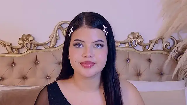 Elodie Laurent online show from May 12, 4:13 pm