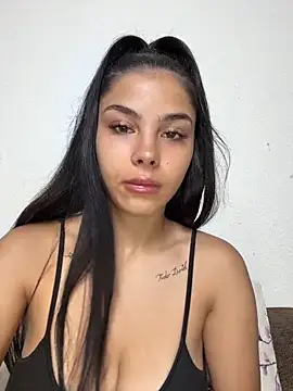 Crissdesire online show from July 17, 12:31 pm