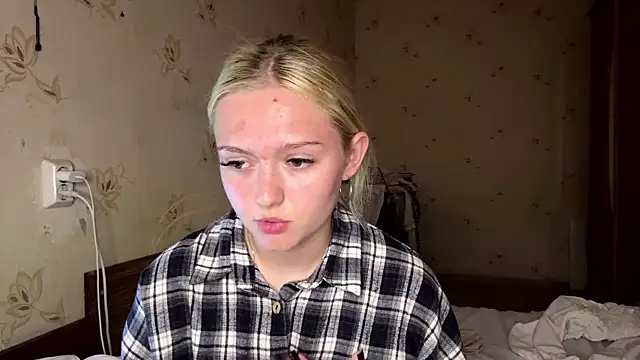 Sophia Blonde online show from May 20, 3:42 pm