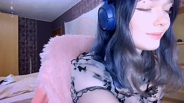 baby onface online show from May 21, 6:17 pm