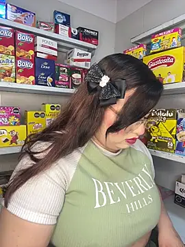 kitty  pinnk online show from March 28, 8:08 pm