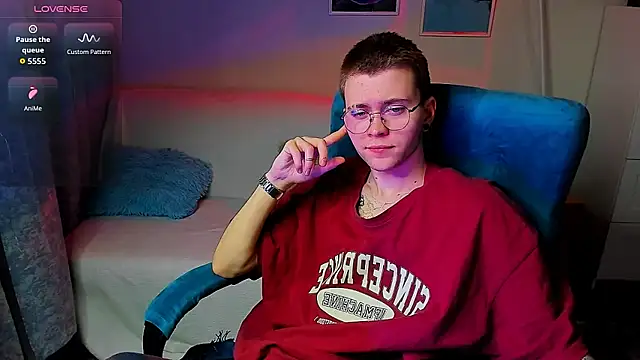 Thomas Norton online show from April 30, 8:57 pm