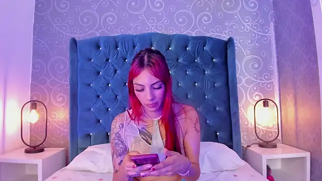 Derieri Blush online show from May 22, 8:07 pm