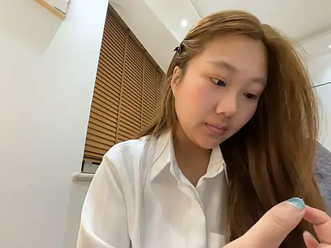 tutu512 online show from April 26, 2:48 pm
