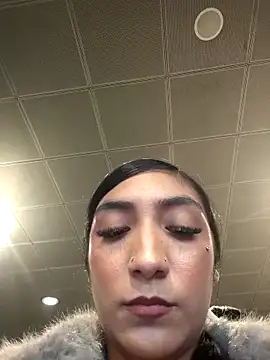 yvonne 1998 online show from April 19, 11:07 pm