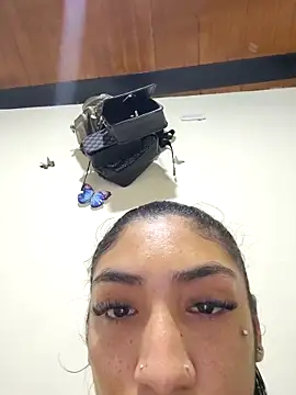 yvonne 1998 online show from April 18, 4:37 am