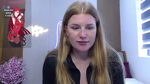 Carammelstorm online show from March 30, 3:39 am