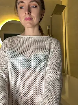 AliceVilliers online show from June 17, 10:55 pm