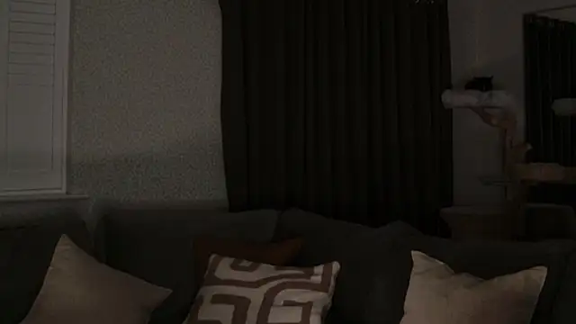 WhereisAlice online show from April 12, 2:58 am