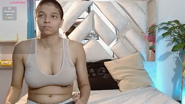 Natasha and zoe  online show from June 18, 1:49 pm