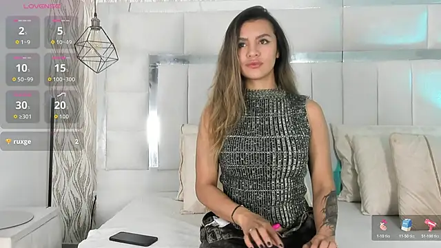 megann glow online show from April 30, 3:56 am