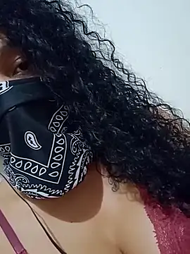 laliscaty online show from March 29, 4:11 am