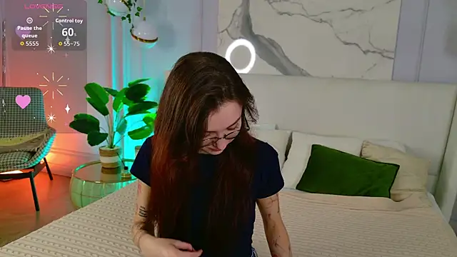AmeliaKlark  online show from May 20, 2:41 am