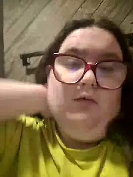 chubbydevil22 online show from May 15, 8:11 pm
