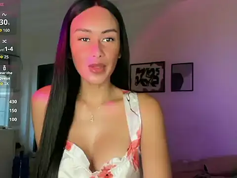 SweetSugar xx online show from June 12, 5:26 am