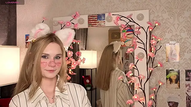 SugarNyaa online show from May 8, 5:10 am
