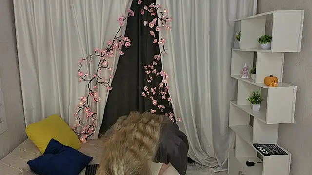 SugarNyaa online show from May 2, 5:38 pm