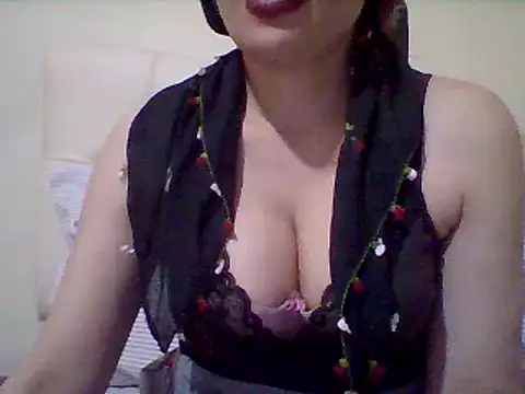 busex25 online show from May 8, 10:00 pm