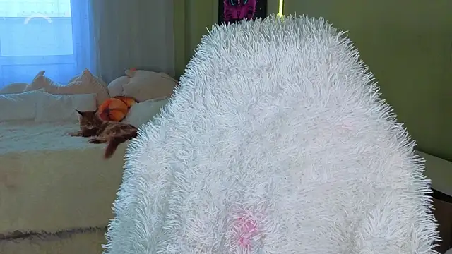 Regina Noire online show from April 7, 3:14 pm