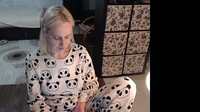 Sweet hot shrmp online show from May 12, 7:53 pm