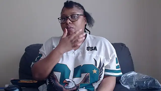 xxZoeyx online show from November 4, 6:40 am