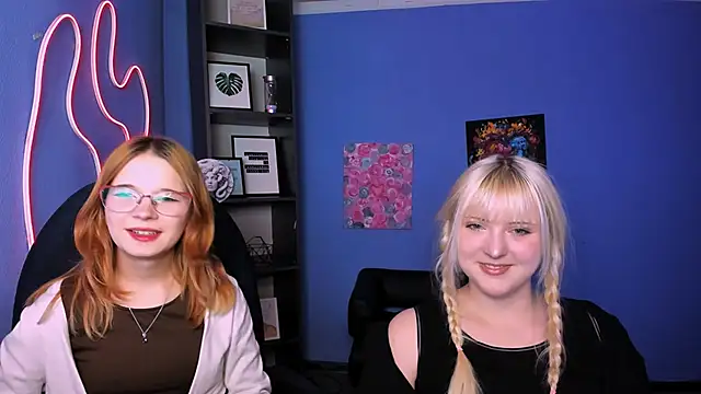 callmevivien online show from April 15, 7:25 pm