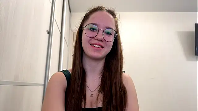 AriaGrand online show from April 3, 7:06 am