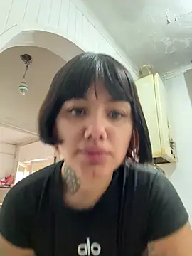 Abrildqquino online show from May 26, 2:27 pm