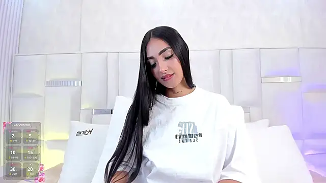 isabellajons online show from June 22, 9:23 pm