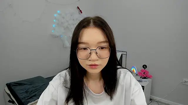 syuri sun online show from June 8, 2:29 pm