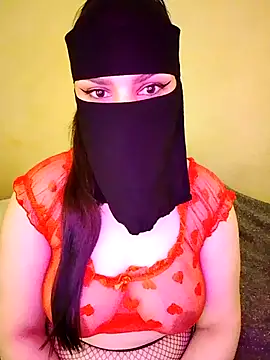 Queen Lola online show from April 27, 3:31 pm