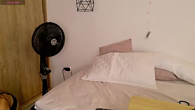 Lindsycarter online show from June 30, 1:54 pm