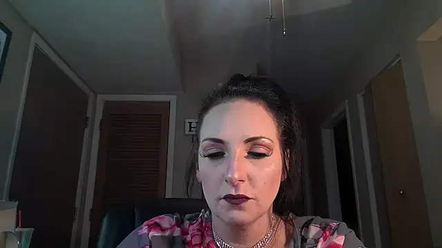 taylorsunshine online show from April 1, 11:24 pm