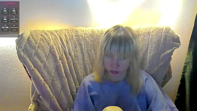 MiaKimiko online show from June 21, 1:20 am