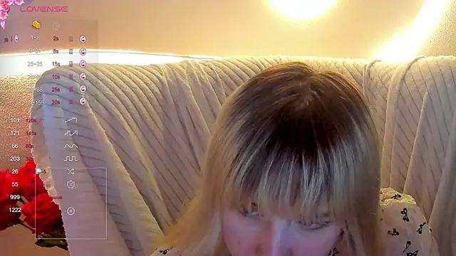 MiaKimiko online show from June 5, 6:52 am