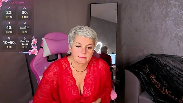 Linda Zef1r online show from May 28, 1:58 am