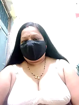 PINKI 024 online show from May 8, 5:54 am