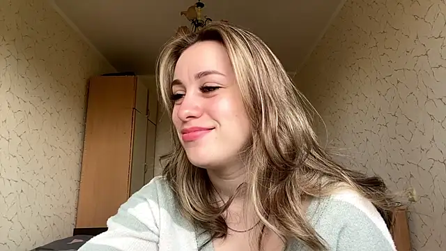 SpringSummers online show from April 23, 8:11 am