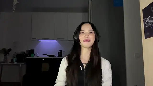 Elizabetswan online show from April 5, 7:24 pm