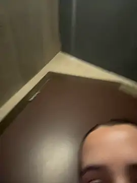 MiaKittyx0 online show from May 15, 11:40 pm