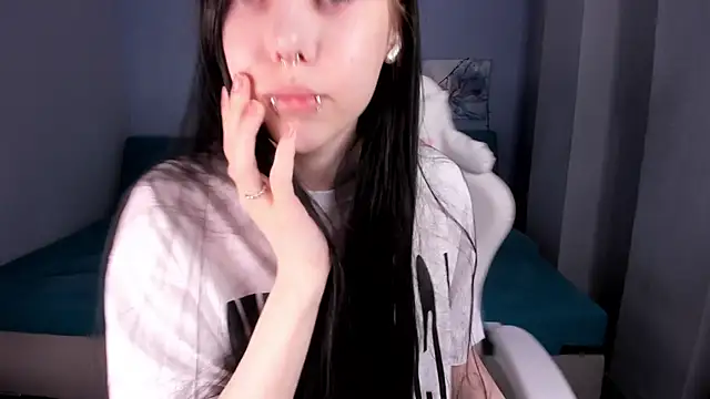 SugarBunny18 online show from May 21, 3:48 am
