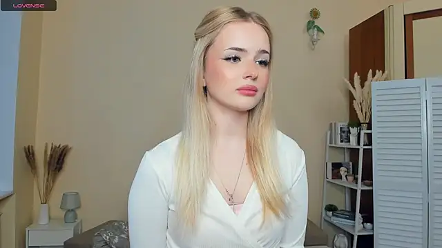 StephenHurban online show from April 19, 8:36 am
