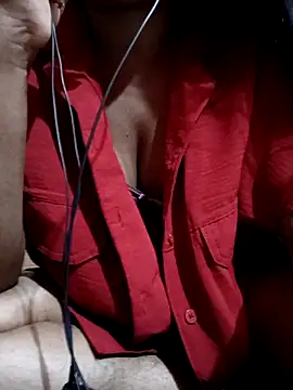 Hot-Kareena online show from April 7, 6:10 pm