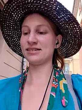 Julialexxxx online show from July 17, 8:19 am
