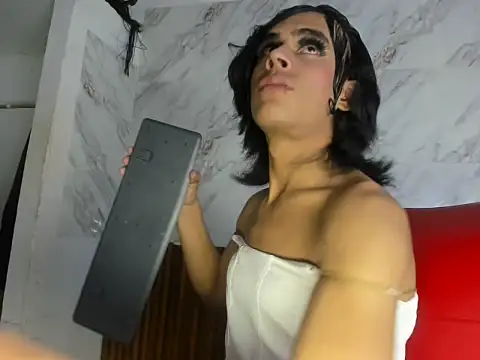 stefani robles online show from July 8, 1:41 am