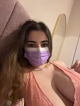 AnnieCartier online show from April 28, 9:13 am